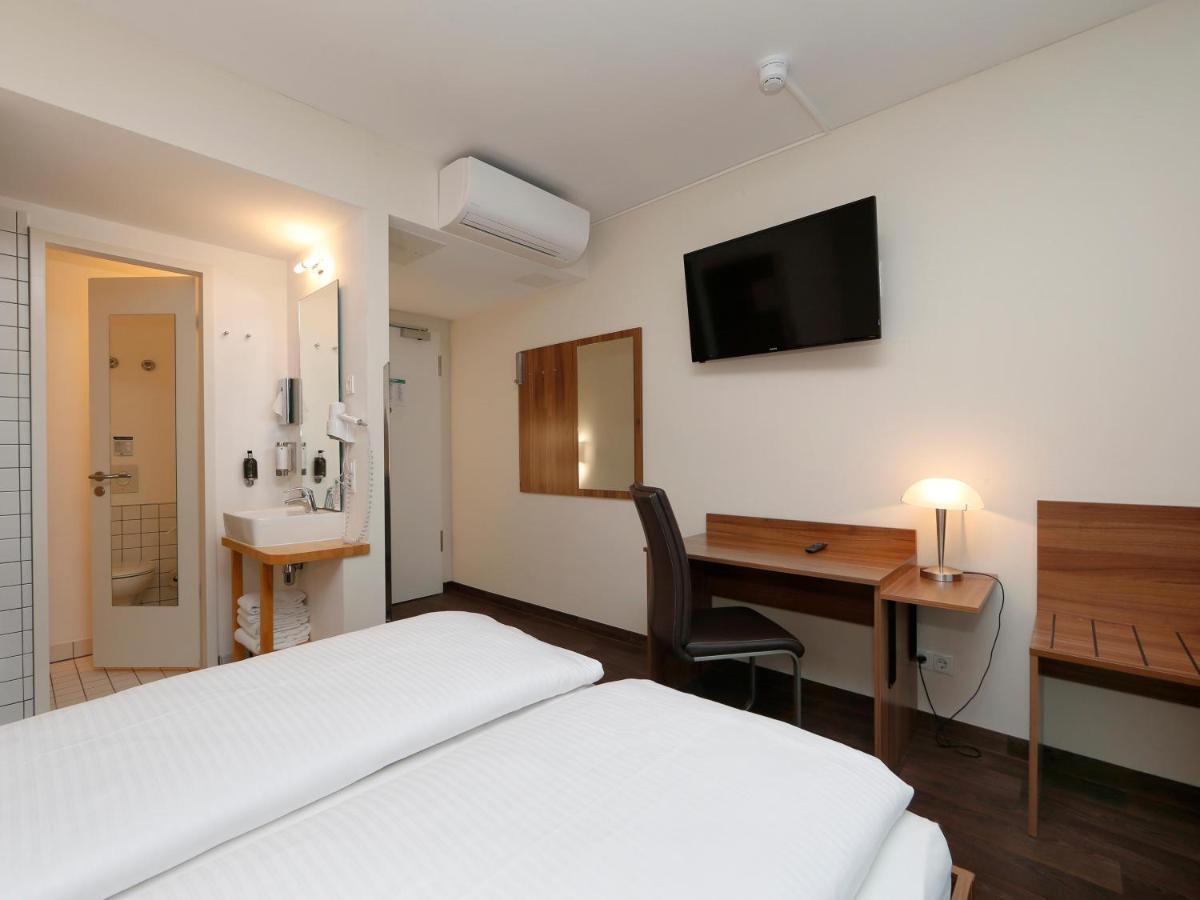 Western Mitte 3*