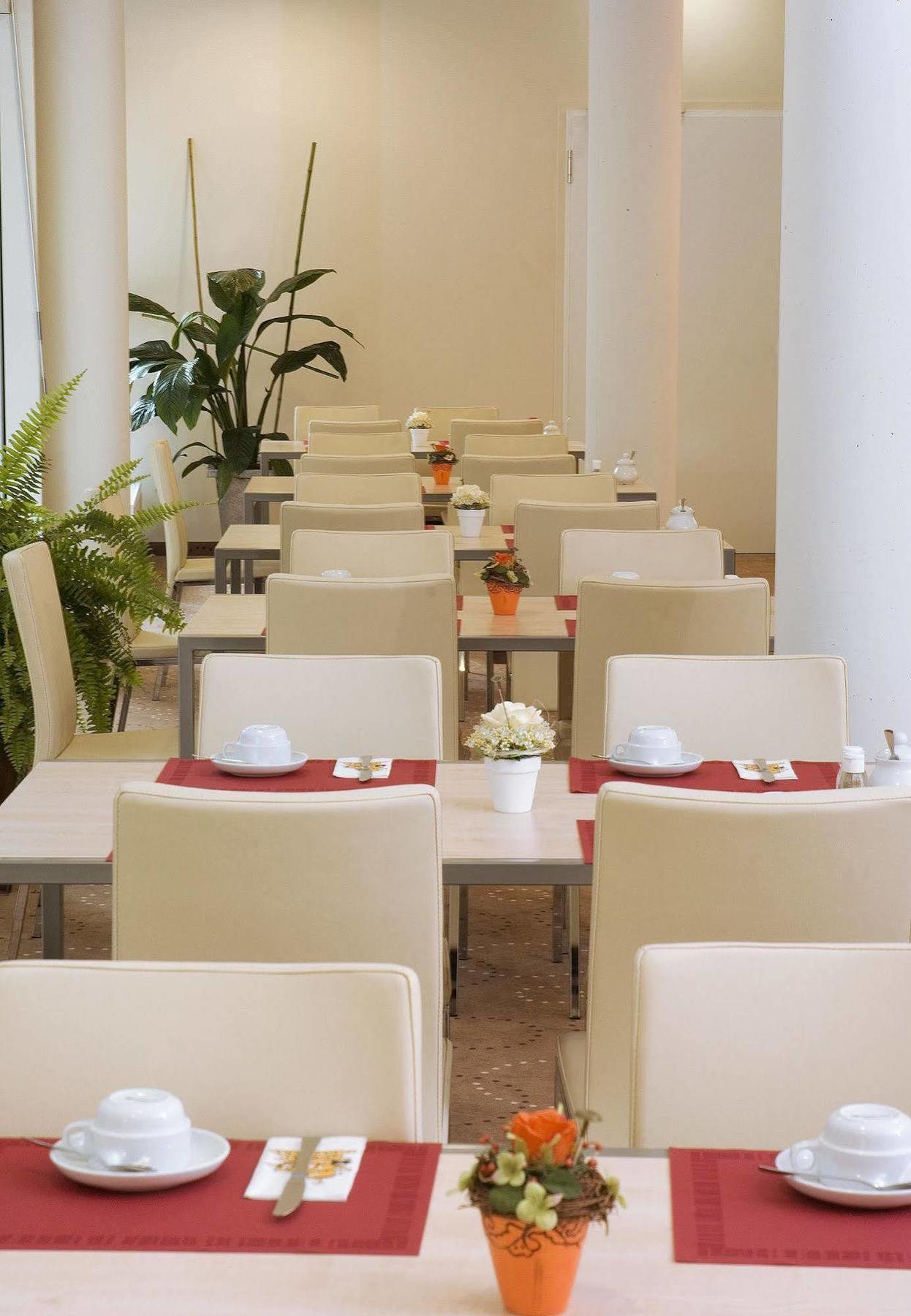Hotel Western Mitte 3*